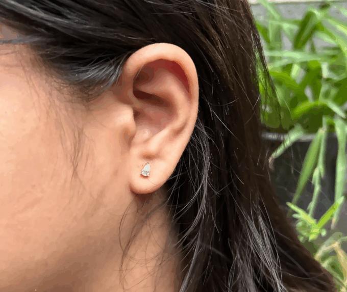 MINI PEAR STUDS - 18K GOLD-PLATED - Image 2